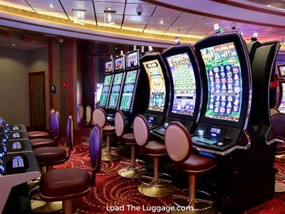 Slot machines in the Mariner of the Seas casino
