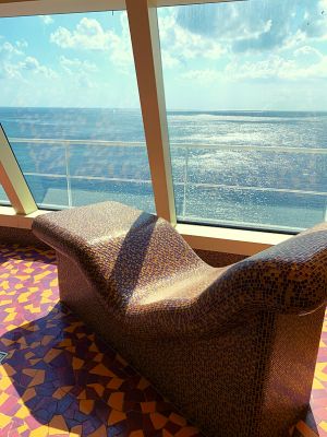 Cruise spa relaxation lounger